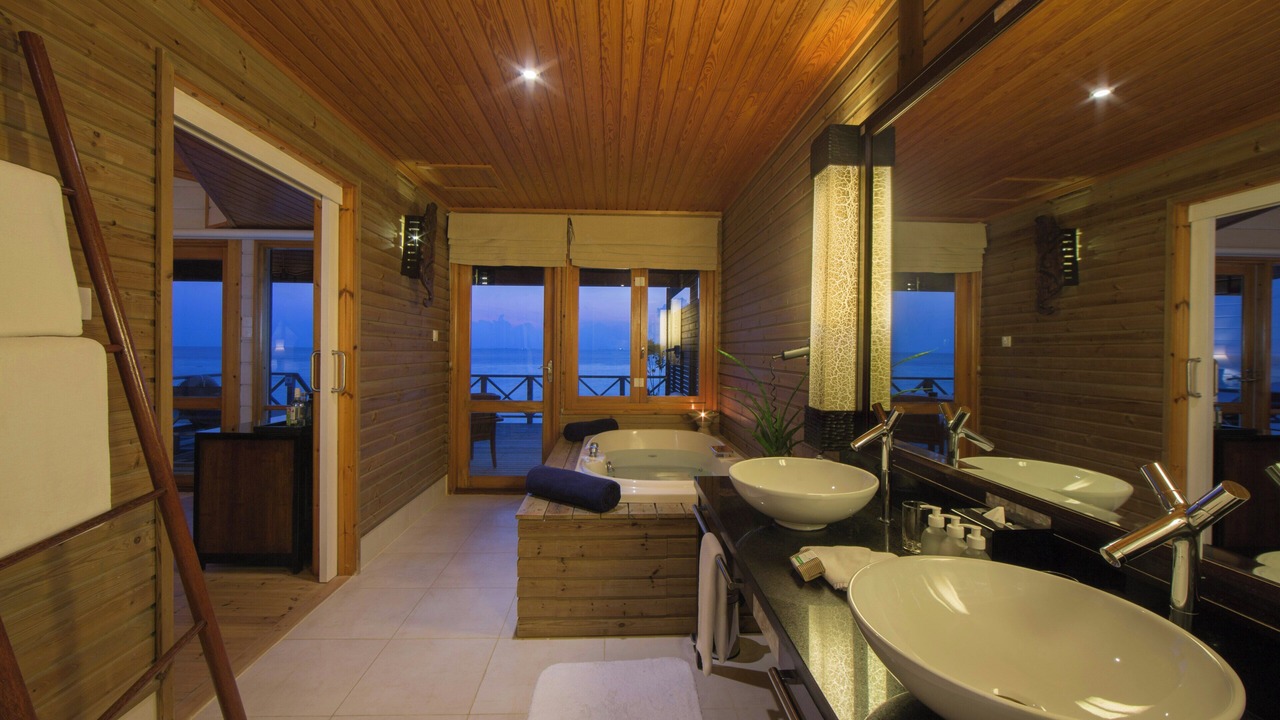 Photo of Bathroom in Komandoo