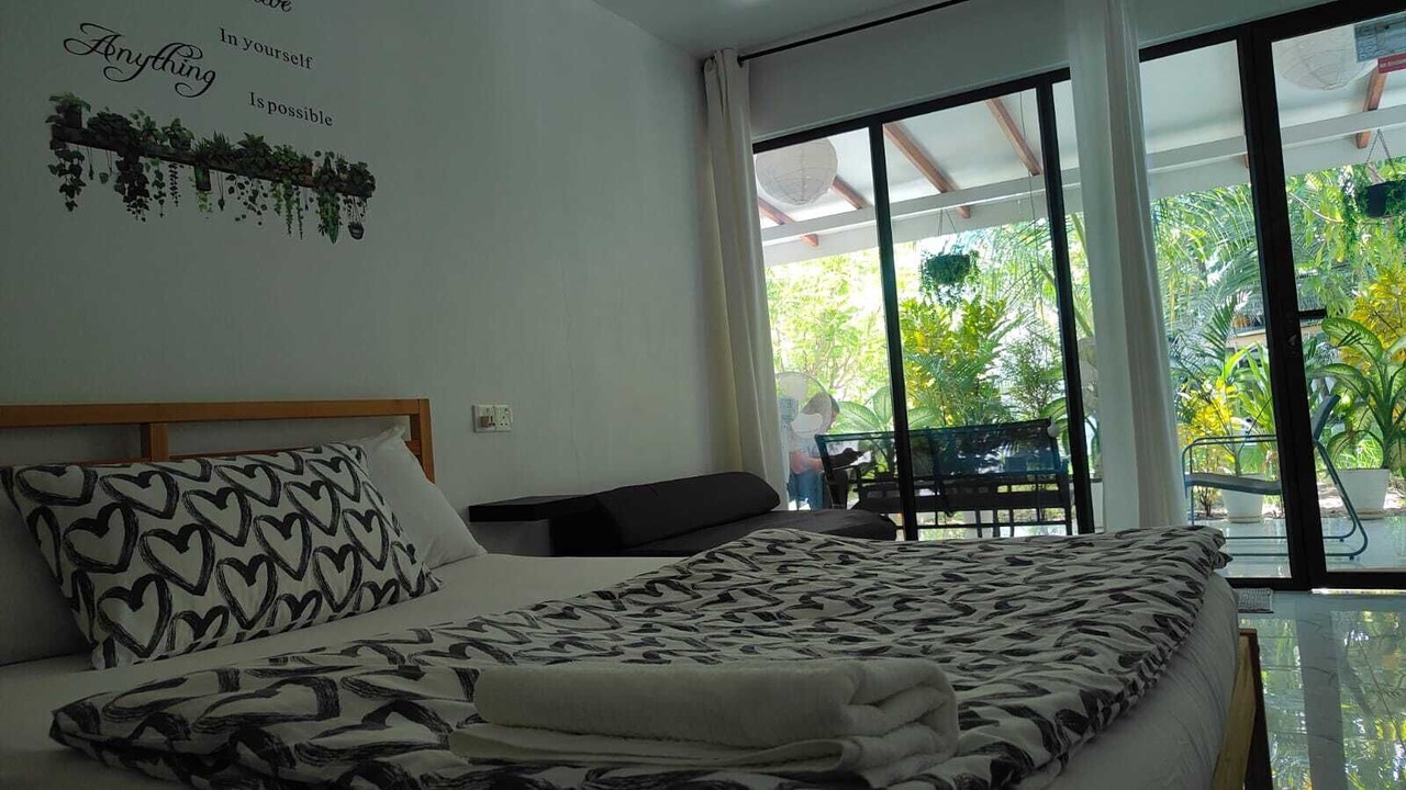 Photo of Bedroom in Kudahuvadhoo