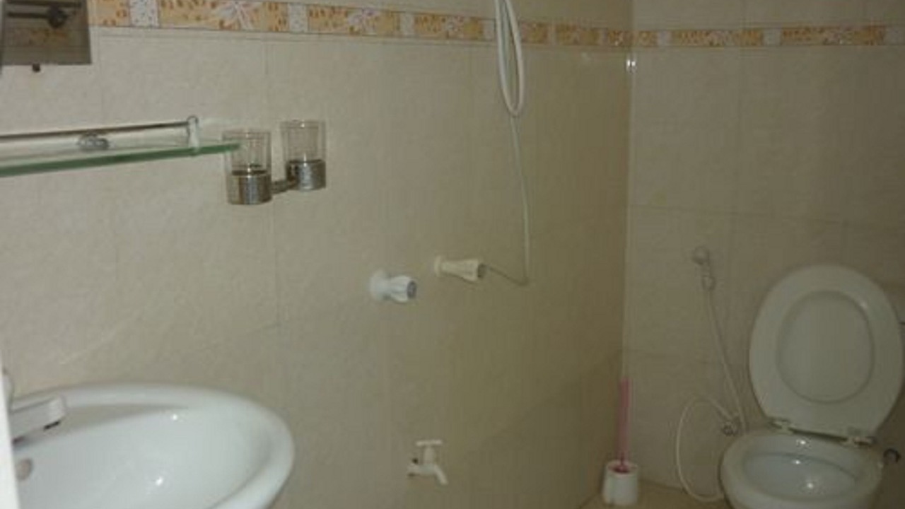 Photo of Bathroom in Thulusdhoo Island