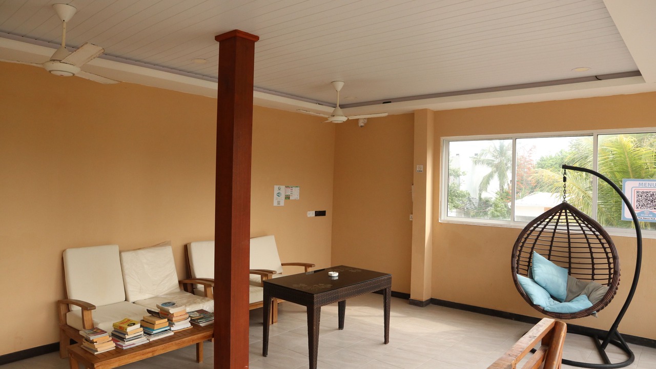 Photo of Livingroom in Thulusdhoo Island