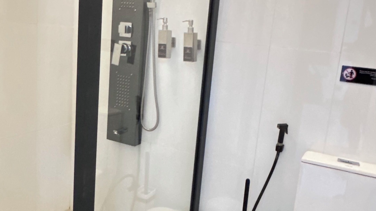 Photo of Bathroom in Mathiveri