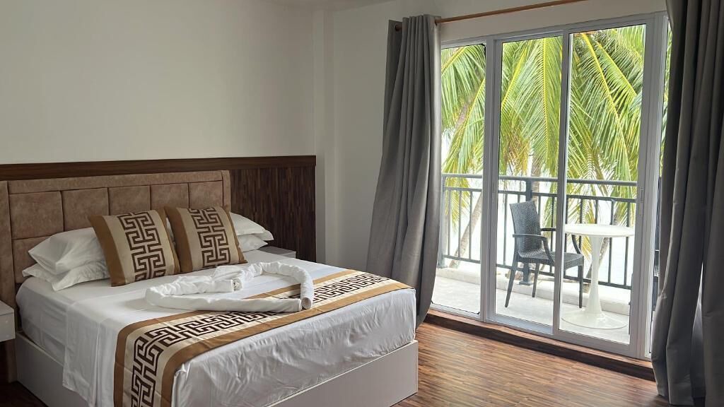Photo of Patio Balcony in Dhidhdhoo