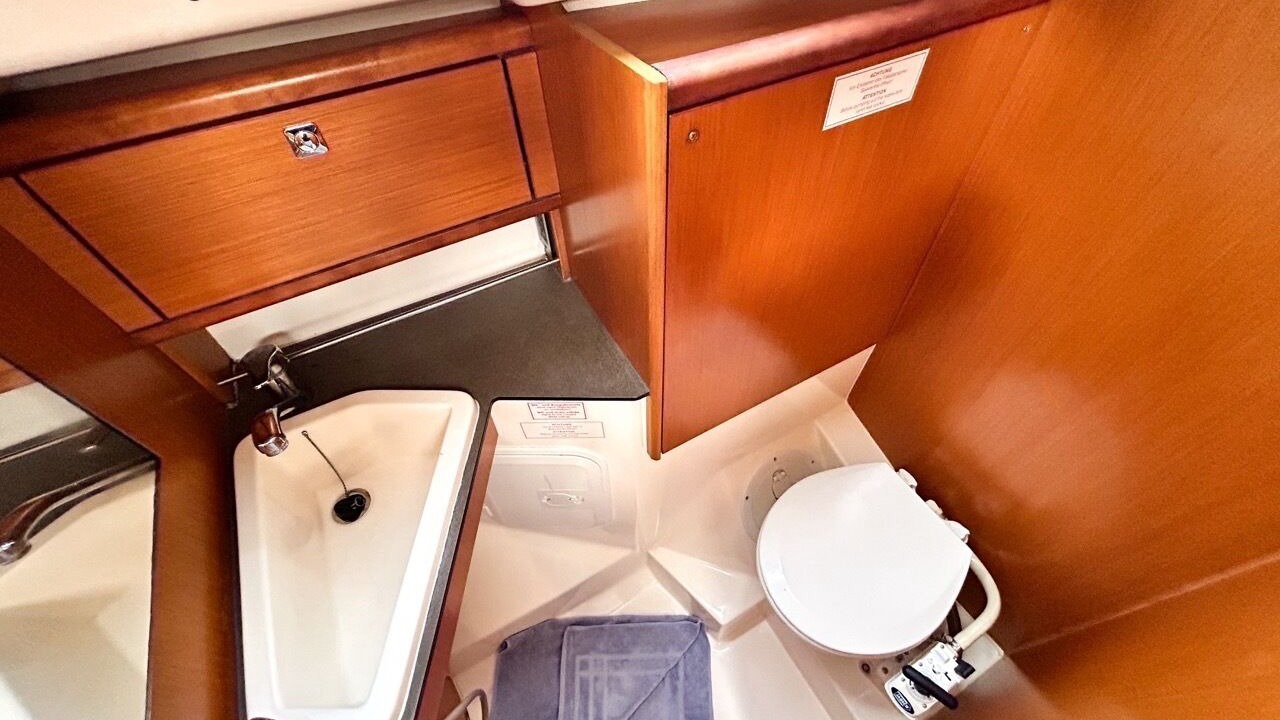 Photo of Bathroom in Road Town