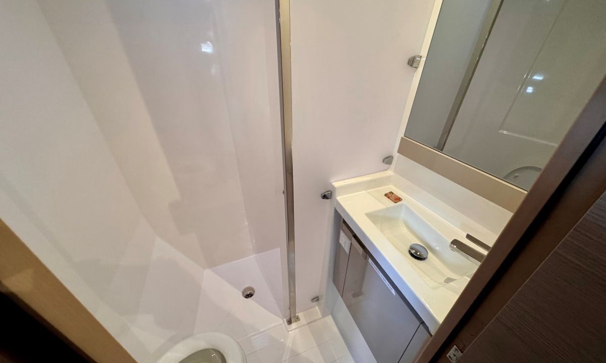 Photo of Bathroom in Road Town