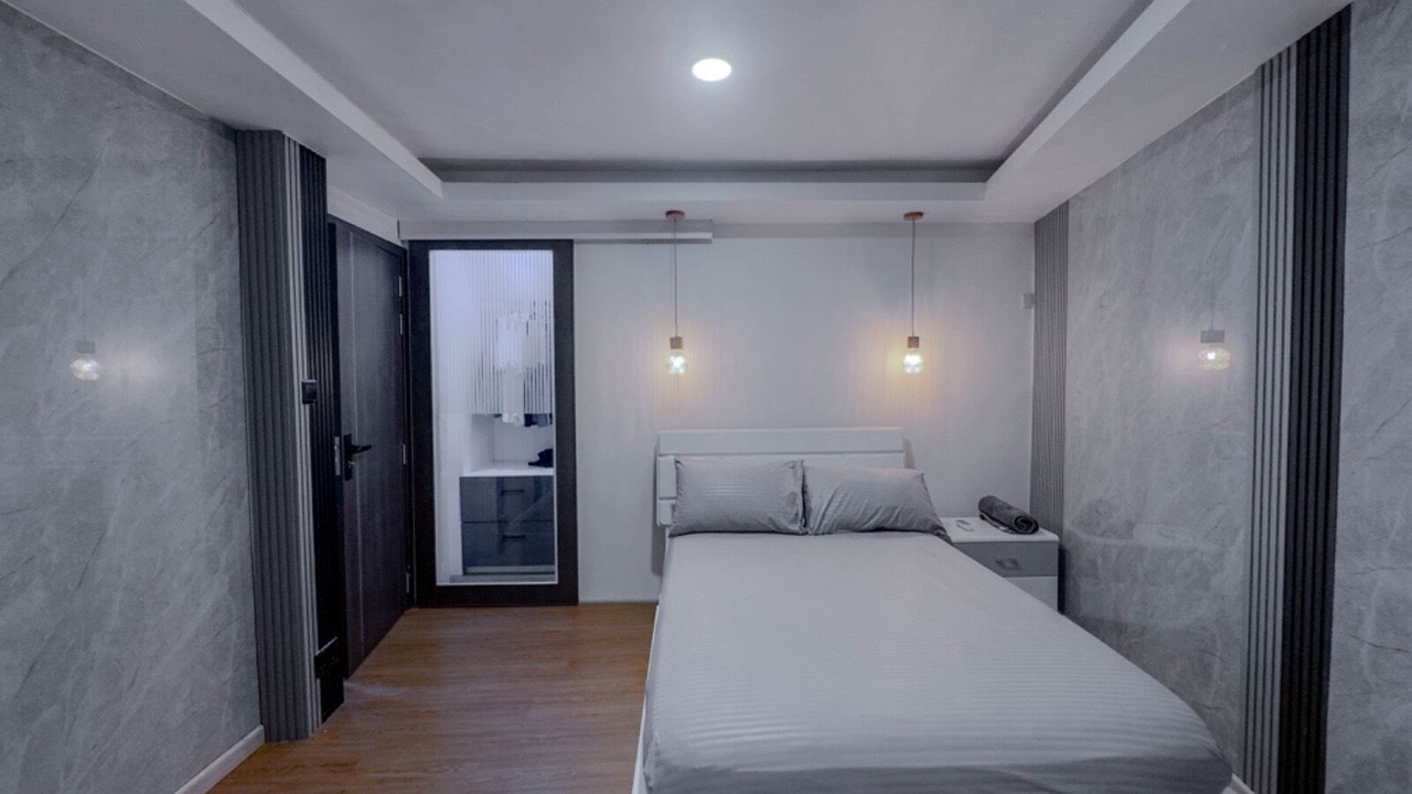 Photo of Bedroom in Male