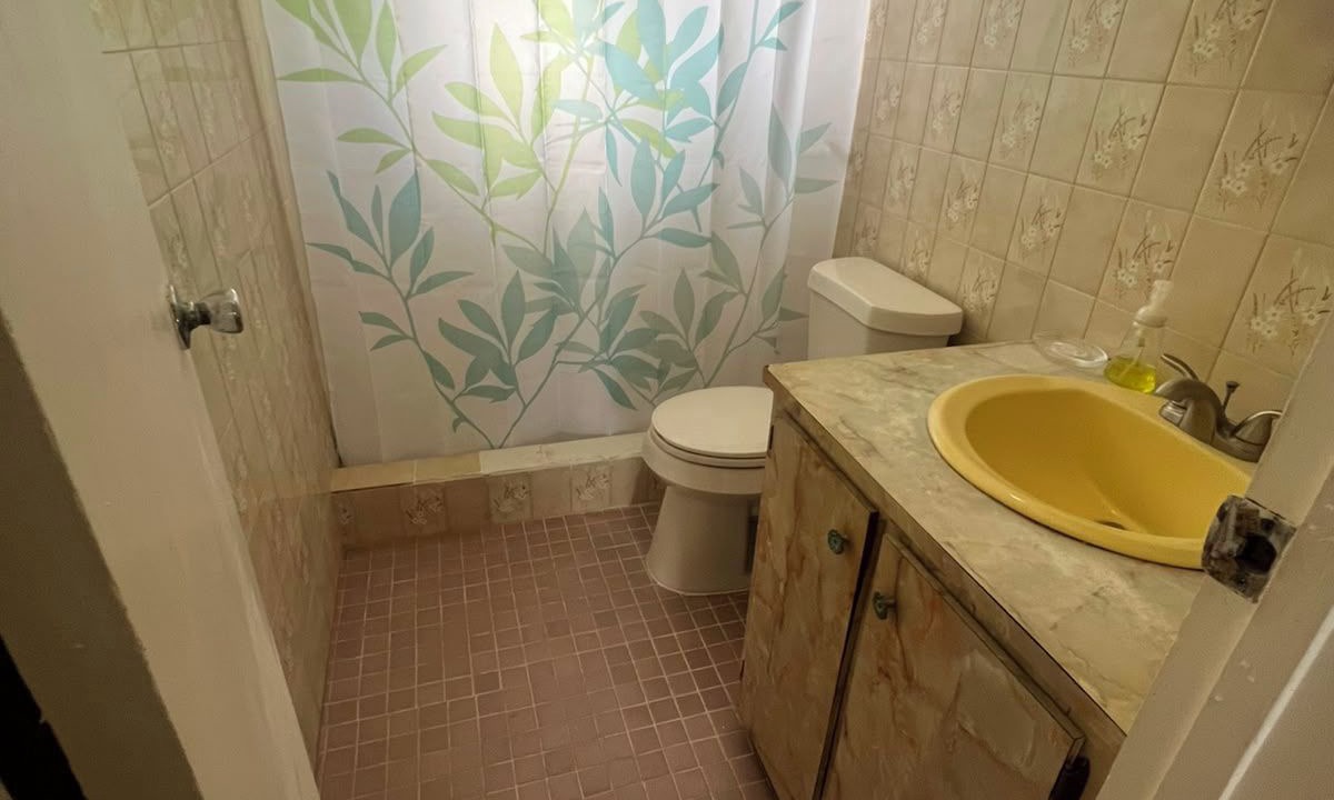 Photo of Bathroom in Brewers Bay