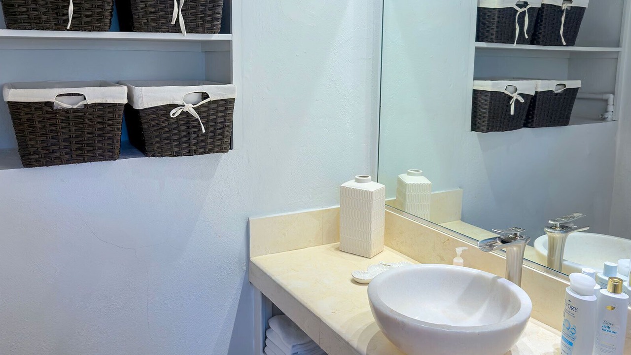 Photo of Bathroom in Daseys