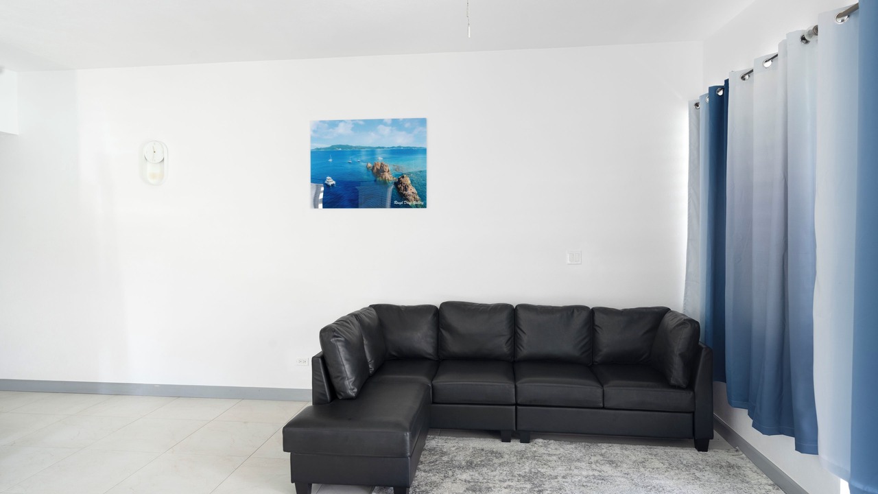 Photo of Livingroom in Road Town