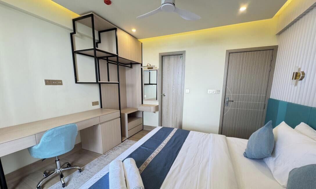 Photo of Bedroom in Male