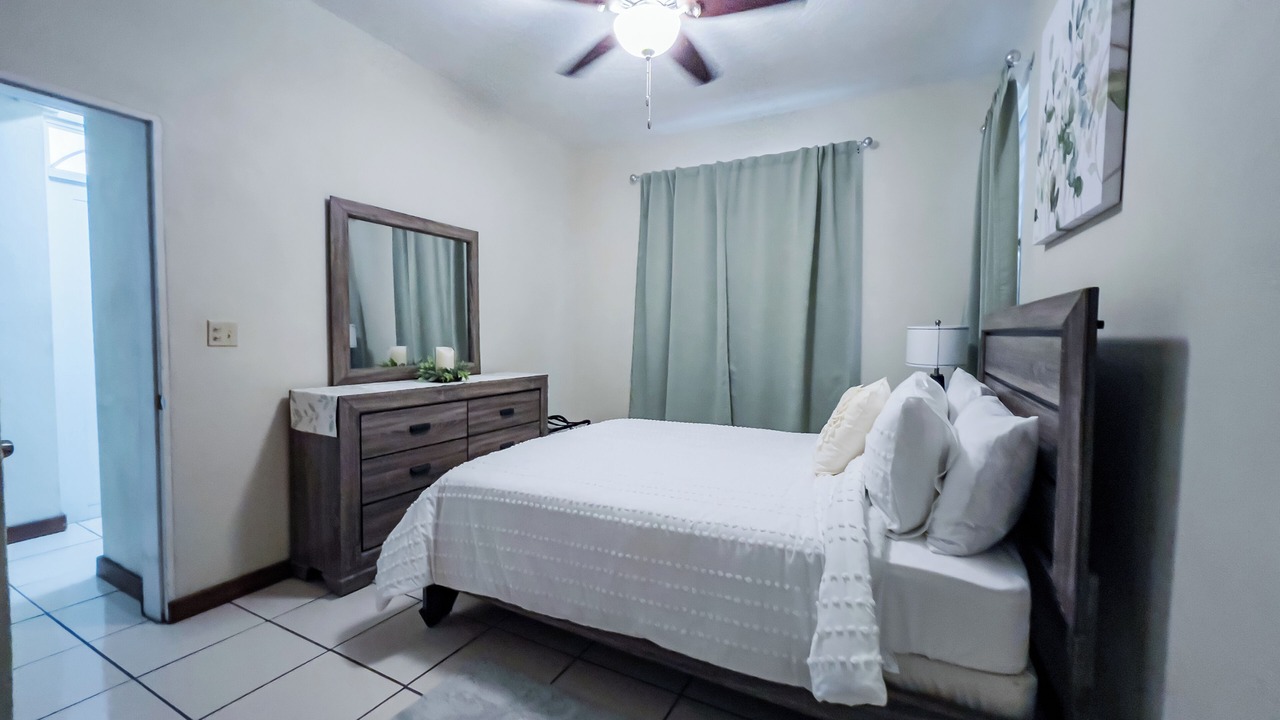 Photo of Bedroom in Parham Town