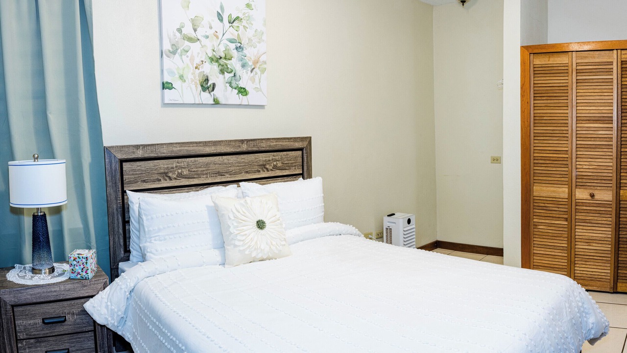 Photo of Bedroom in Parham Town