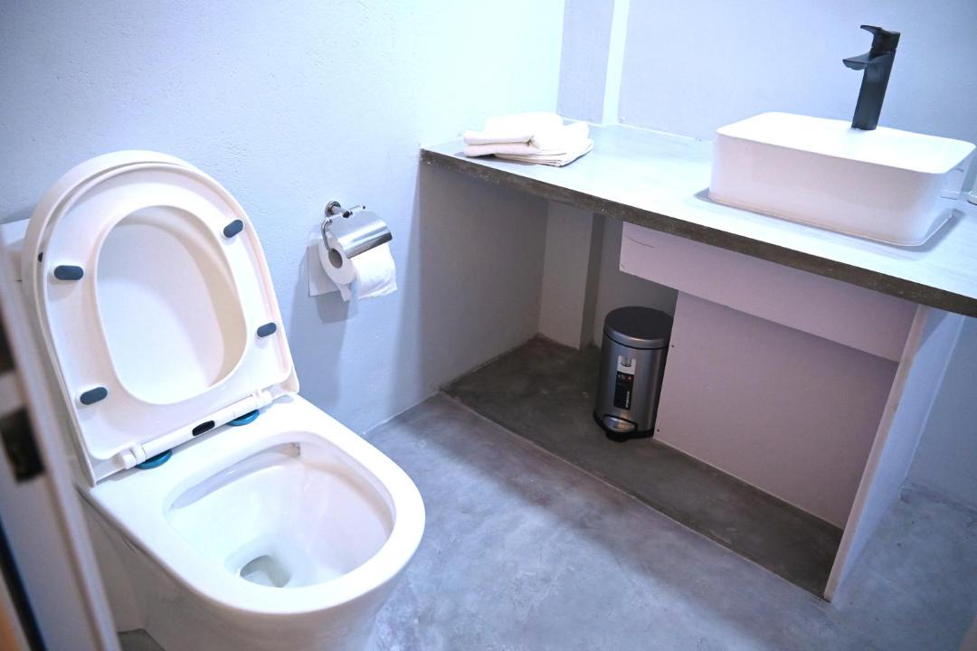Photo of Bathroom in Fuvahmulah