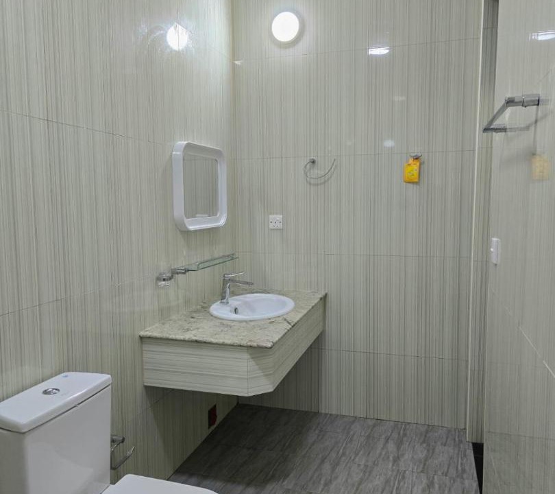 Photo of Bathroom in Fuvahmulah
