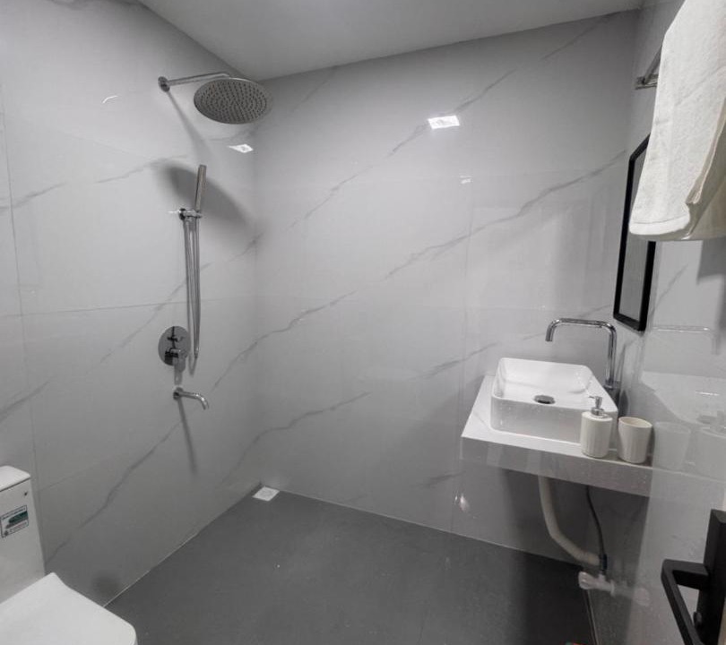 Photo of Bathroom in Fuvahmulah