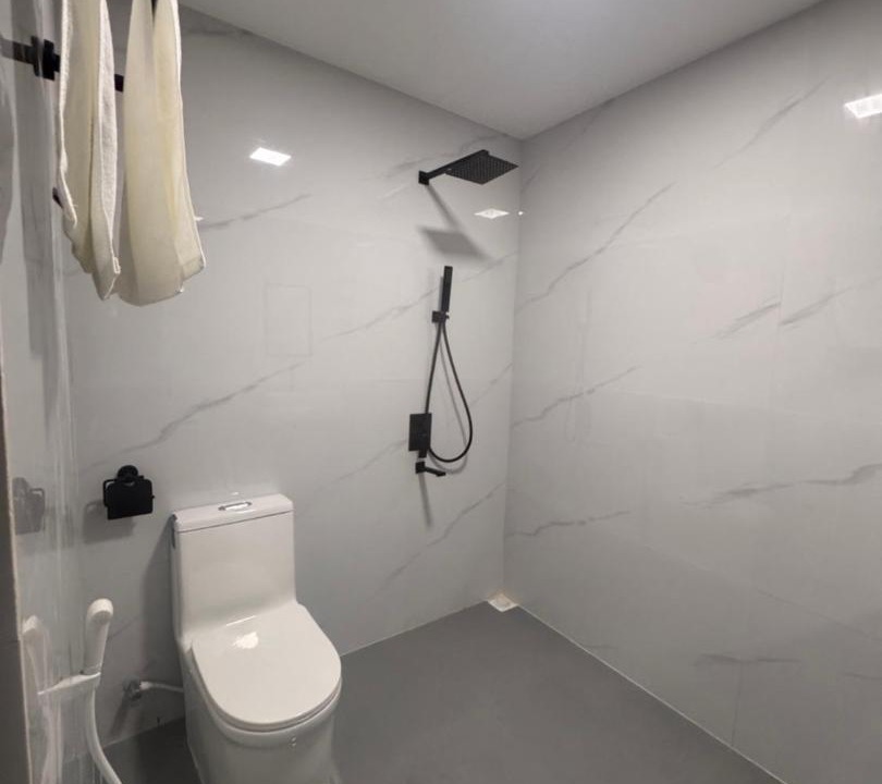 Photo of Bathroom in Fuvahmulah