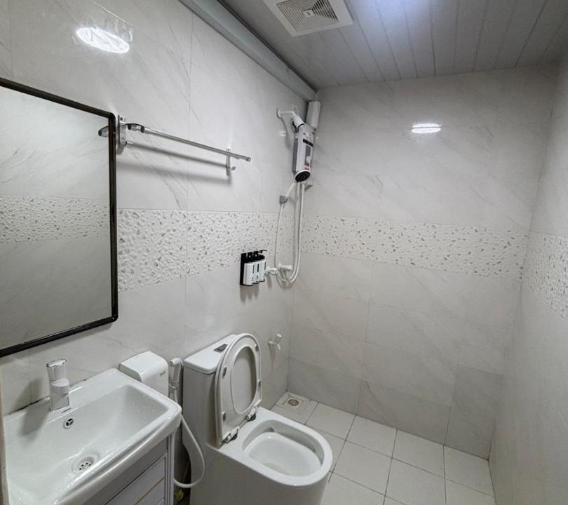 Photo of Bathroom in Guraidhoo