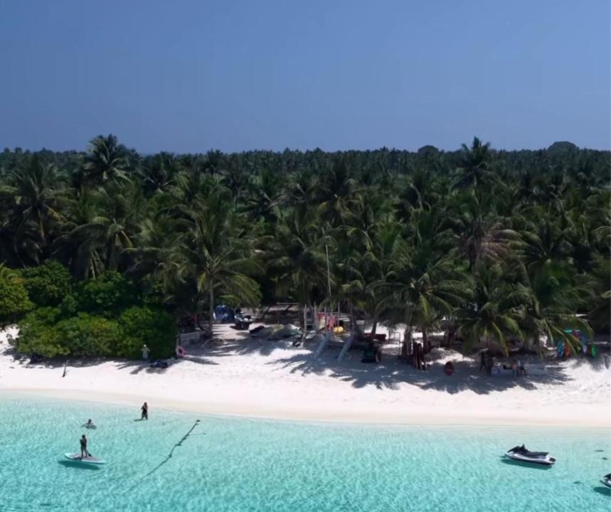 Photo of Others in Thoddoo