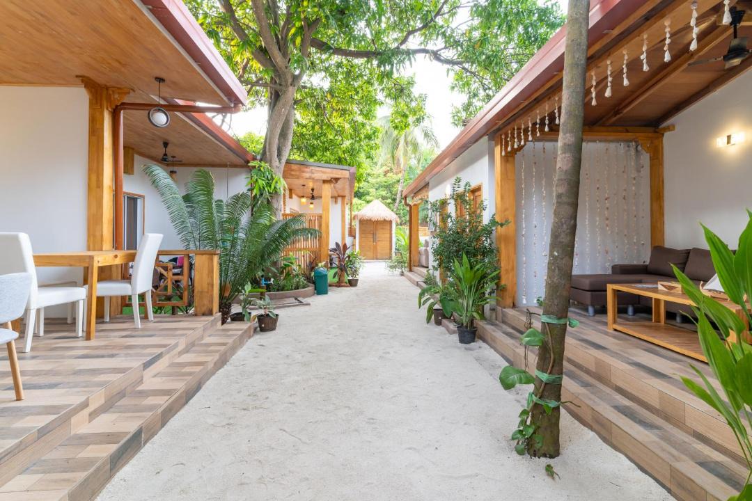 Photo of Others in Ukulhas