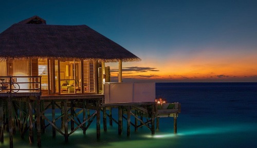 Sunset Laamu Water Villa with Pool
