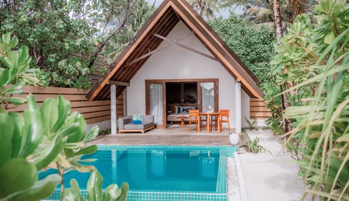 Beach Sunrise Villa with private pool and Free access to sea plane lounge on Arrival