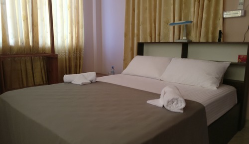 Room, Partial Sea View