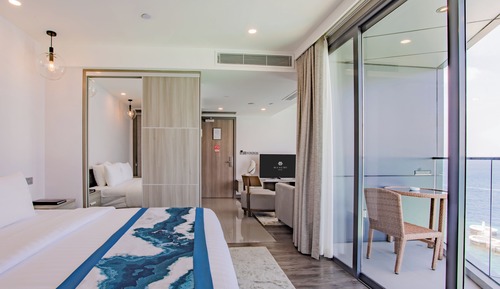 Junior Suite, 1 King Bed, Ocean View (with Free Airport Transfer &10% off on F&B)
