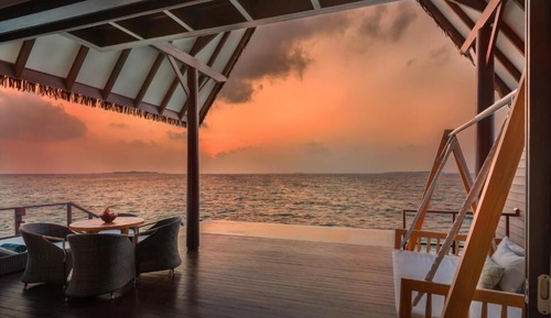 Suite (Ocean - with Infinity Pool)