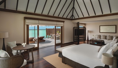 Premier Villa, 1 King Bed, Jetted Tub (Premier Water Villa Pool)
