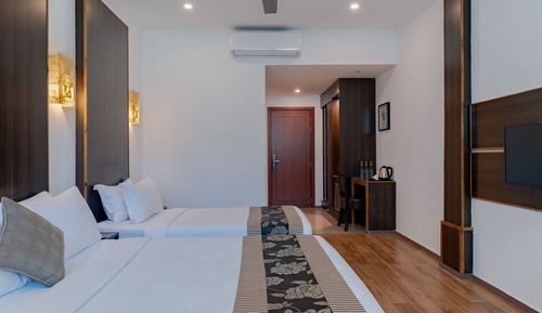 Deluxe Family Room