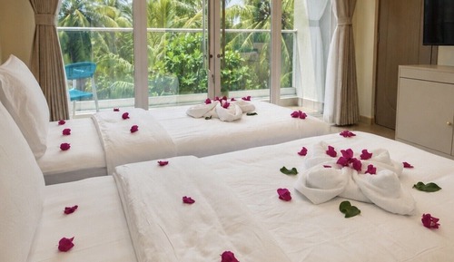 Deluxe Double Room, Balcony, Garden View