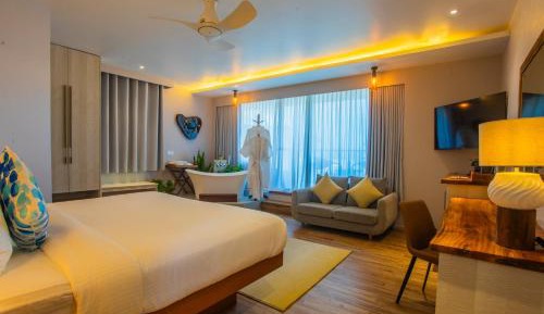 King Suite with Sea View