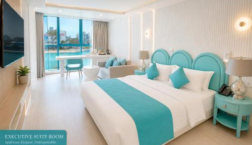Deluxe Double Room with Sea View