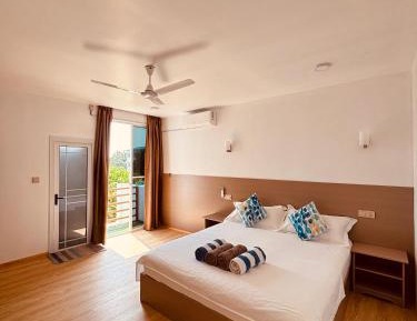 Deluxe King Room