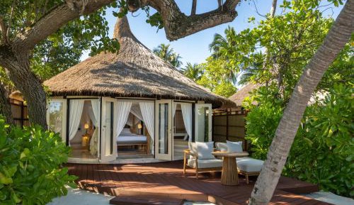 Beachfront Sunset View Pool Villa