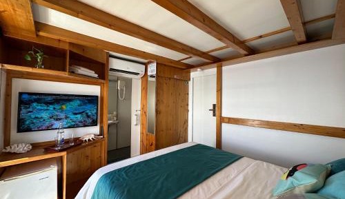 Deluxe Double Room with Balcony and Sea View