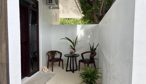 Villa with Garden View