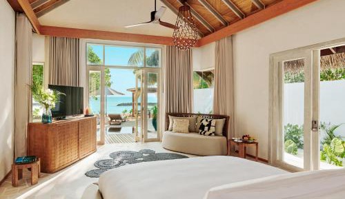Sunrise Beach Villa with Pool
