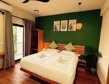 Deluxe Double Room with Balcony