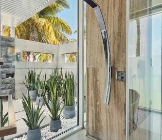 Two Bedroom Sunrise Beach Residence with Pool