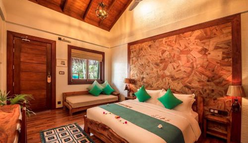 Pool View Room