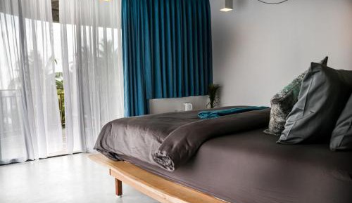 Deluxe Double Room with Balcony and Sea View