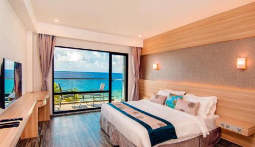 Super Deluxe Room with Balcony and Seaview