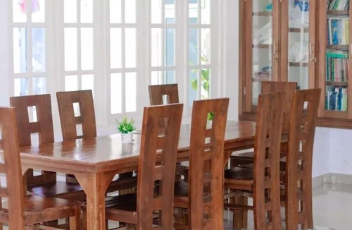 Hulhudhoo House | Everest Lodge