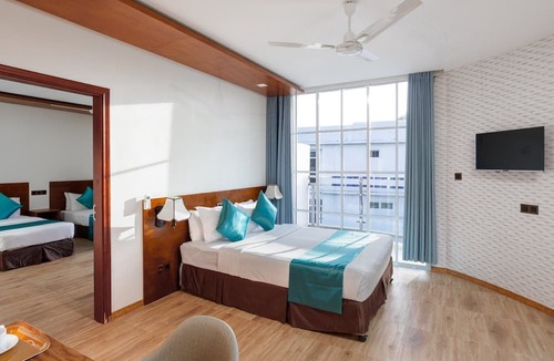 Maamigili Bed & Breakfast | Maaniya Palace