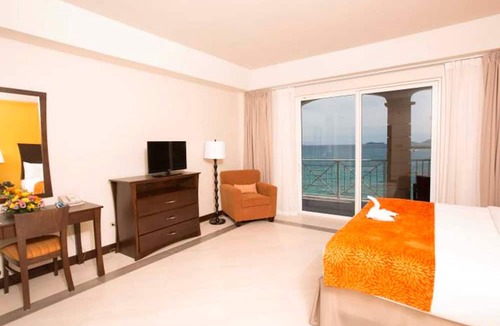 Wickhams Cay 1 Hotel | Maria's By the Sea Hotel
