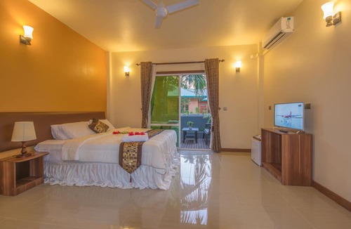 Ukulhas Hotel | Ostrov Beach