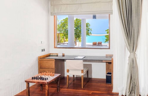 Dhonakulhi Resort | Hideaway Beach Resort and Spa