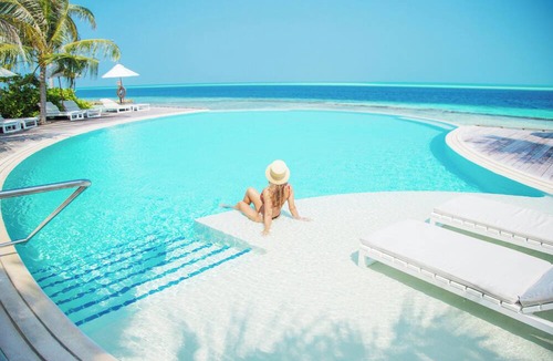 Komandoo Hotel | Komandoo Island Resort & Spa - Adults Only