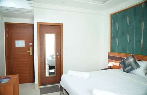 Hulhumale Hotel | The R One