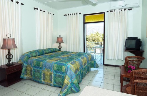 Waterfront Hotel | Sea View Hotel
